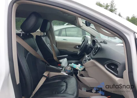 2018 Chrysler Pacifica Touring L z USA, uszkodzony, nr VIN 2C4RC1BG6JR280626